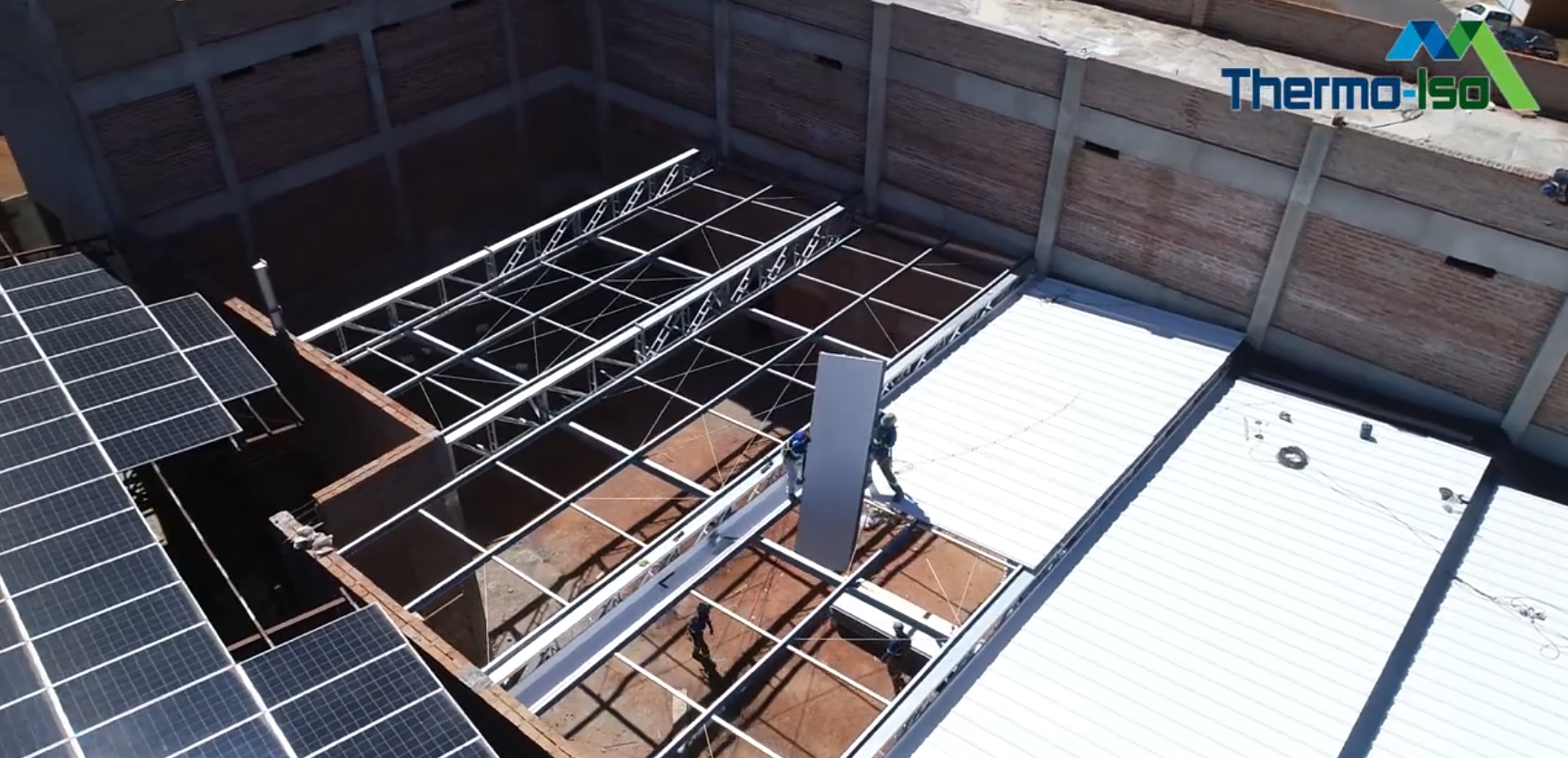 Telha Forro TR35 Thermo-Iso no Hotel Vila Lobos, unindo estética e eficiência