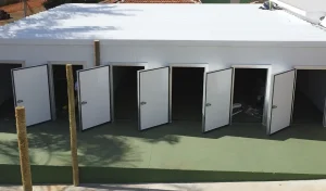 Painel isotérmico: o que é, como funciona e por que se tornou solução estratégica para edificações eficientes